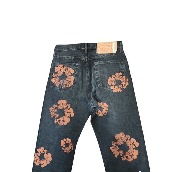 DENIM TEARS x Levi’s 501 Jeans Cotton Black Red Clay Stamped Wreath Men's 29x32 - Picture 4 of 9